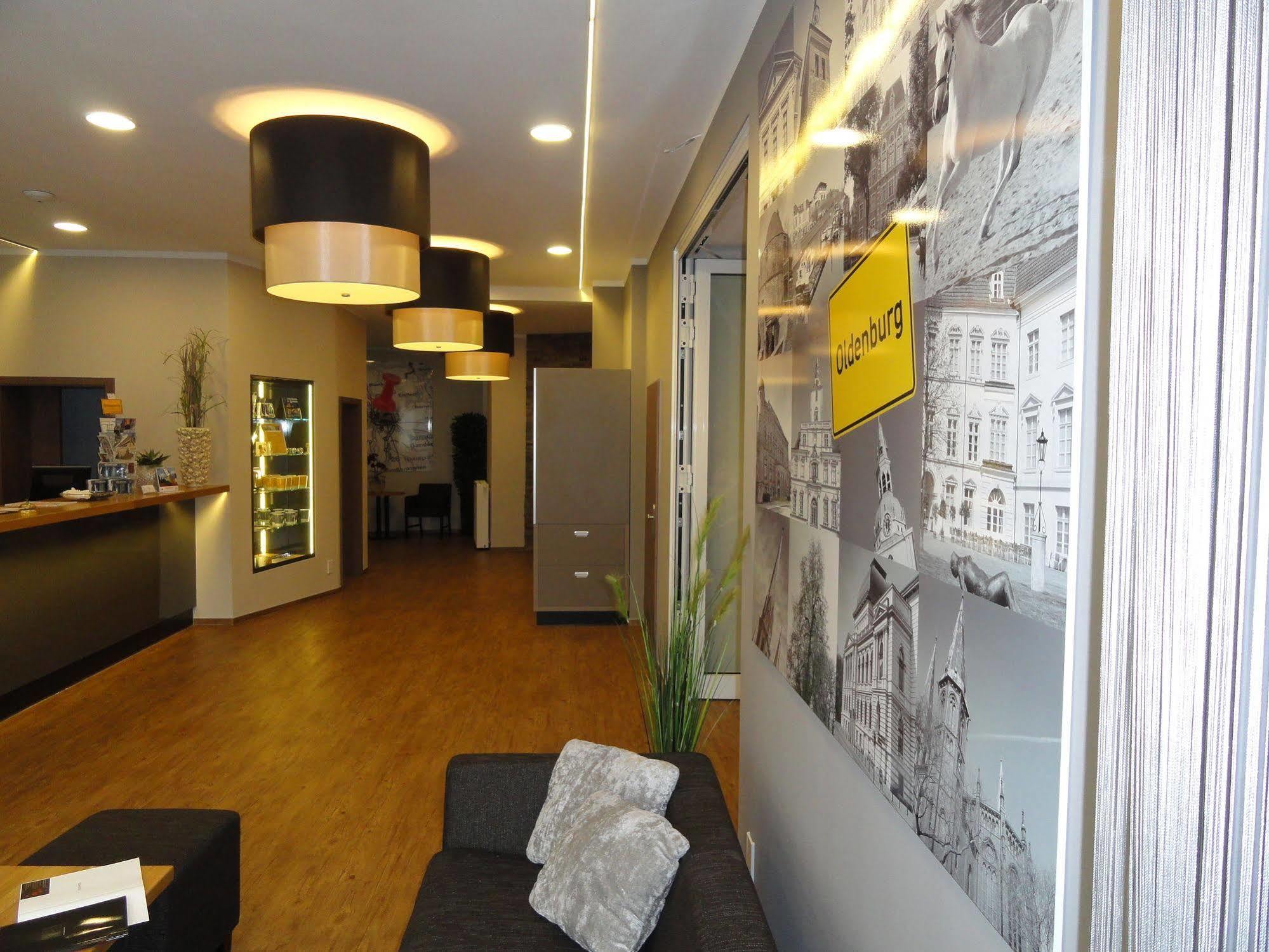 Hotel Sprenz โอลเดนบวร์ก ภายนอก รูปภาพ